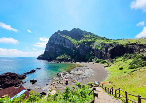 Đảo Jeju có gì chơi 2026? Núi Hallasan, Seongsan Ilchulbong, thác nước và bãi biển