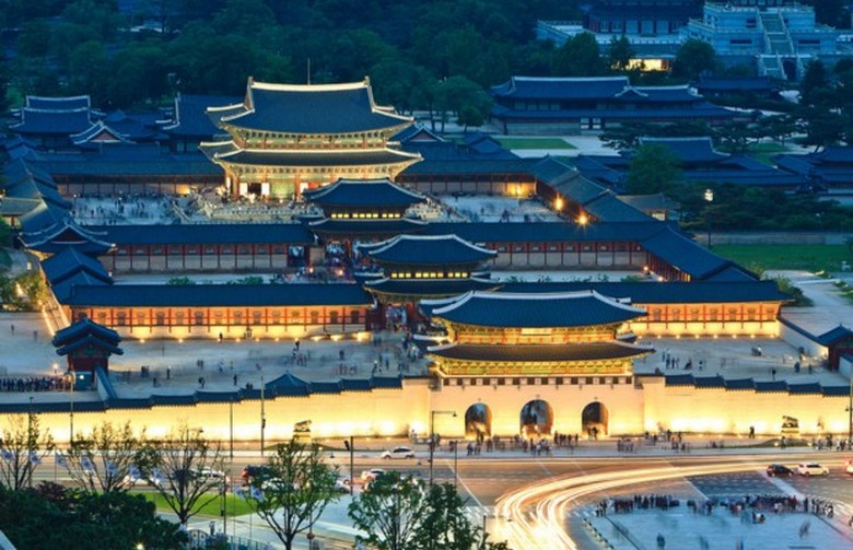  Chùa Bongeunsa cổ kính nằm gần khu COEX Mall Gangnam