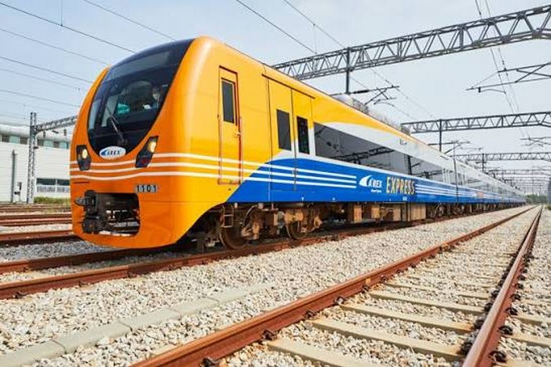 Tàu tốc hành AREX nối sân bay Incheon với trung tâm Seoul