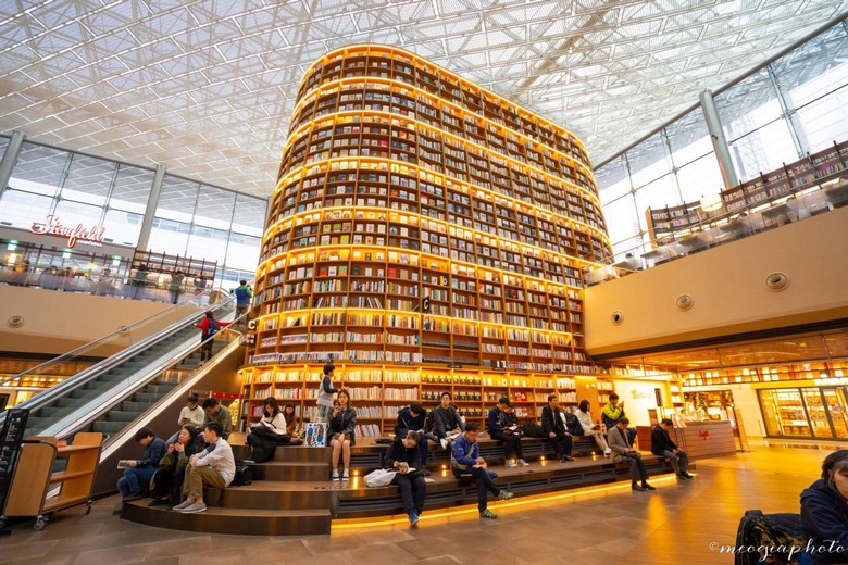 Thư viện Starfield tại trung tâm thương mại COEX Mall, Gangnam